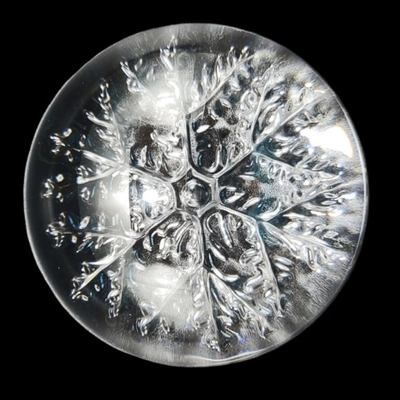 CRISTAL France Snowflake Paperweight Lead Crystal - Picture 3 of 4